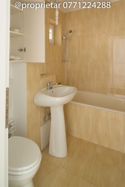 Piata Victoriei, Titulescu,