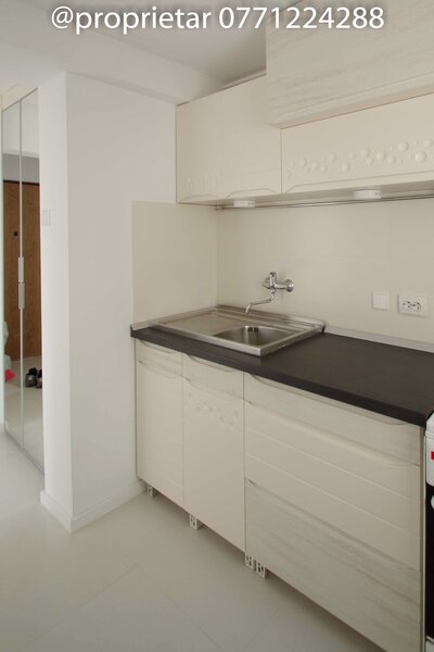 Piata Victoriei, Titulescu,